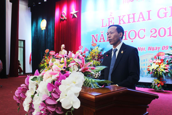 Chánh án Nguyễn Hoà Bình dự lễ khai giảng năm học mới tại Học viện Toà án