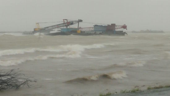 Những hình ảnh mới nhất sau khi bão số 10 đổ bộ vào Hà Tĩnh