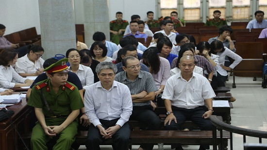  Xét xử đại án OceanBank: Luật sư đề nghị trả tự do tại tòa cho Nguyễn Xuân Thắng