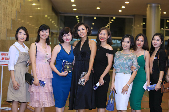 Kéo vàng Đất Việt 2017: Mãn nhãn đêm nghệ thuật tôn vinh ngành tóc