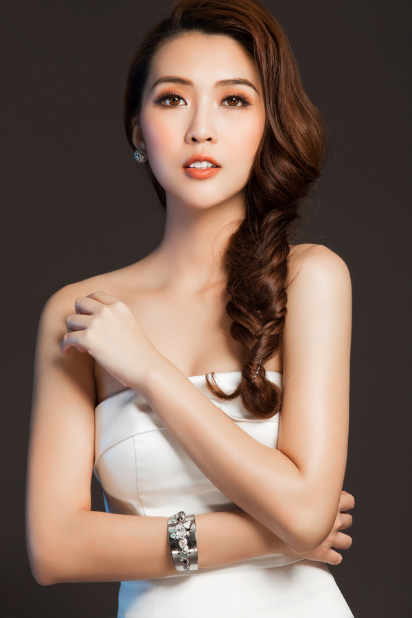 Tường Linh sẵn sàng chinh phục Hoa hậu Liên lục địa 2017