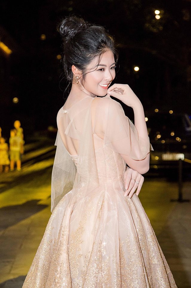 Hoa hậu Ngọc Hân bất ngờ xuất hiện trong trang phục cô dâu