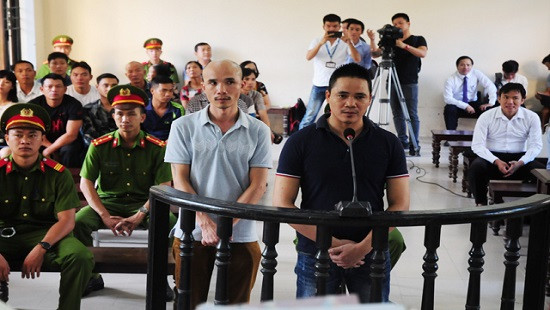 Hoãn phiên tòa xét xử kẻ nhắn tin khủng bố Chủ tịch tỉnh Bắc Ninh