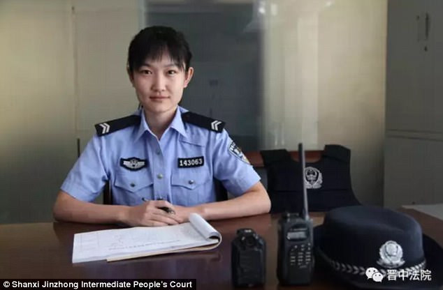 Chân dung nữ cảnh sát tốt bụng (Ảnh: Tòa án nhân dân Tấn Trung Sơn Tây)