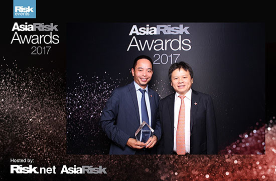 BIDV nhận giải thưởng House of The Year- Vietnam 2017  do tạp chí Asia Risk trao tặng