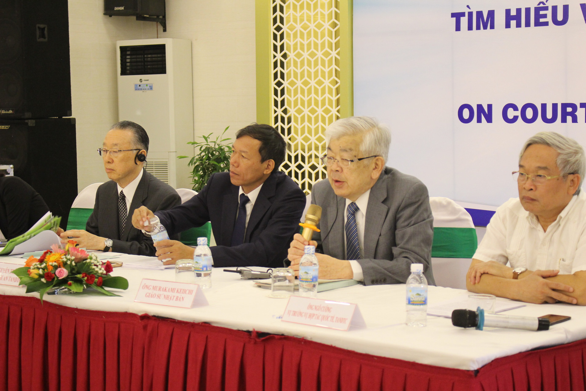 Phó Chánh án TANDTC Nguyễn Trí Tuệ tham dự hội thảo tìm hiểu về án lệ của Nhật Bản