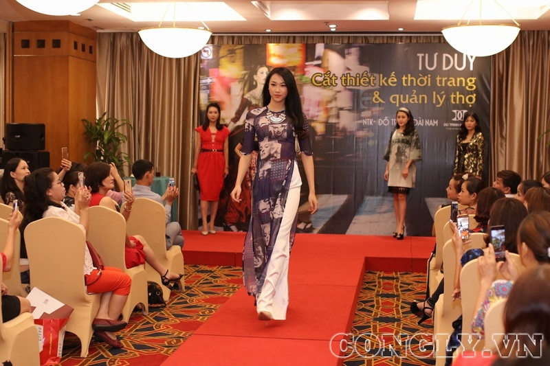 Top 5 Hoa hậu Việt Nam duyên dáng trình diễn thời trang tại Hà Nội
