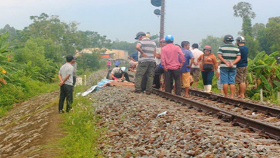 Quảng Nam: Phát hiện người đàn ông tử vong cạnh đường ray tàu hỏa