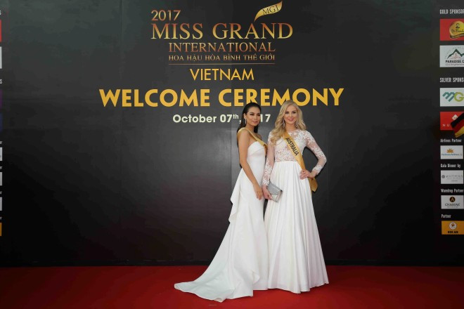 Huyền My nổi bật bên dàn người đẹp Miss Grand International 2017