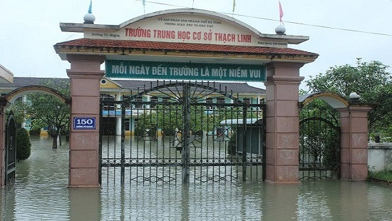 Hà Tĩnh: Hàng nghìn học sinh tiếp tục phải nghỉ học do mưa lũ