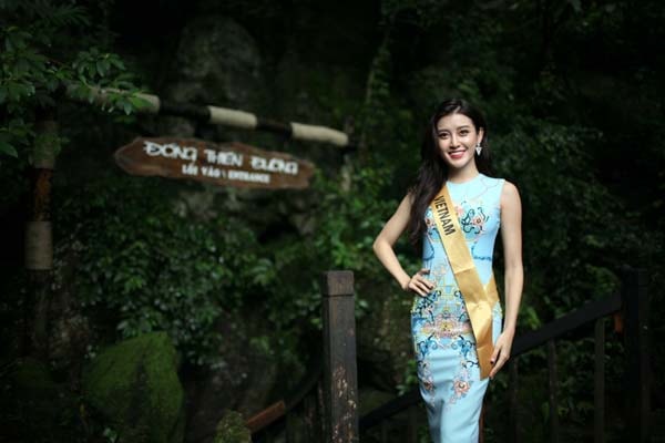 Huyền My lấy lại phong độ tại Miss Grand International 2017 