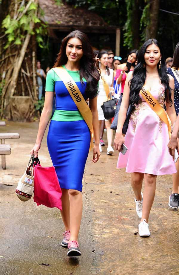 Huyền My lấy lại phong độ tại Miss Grand International 2017 