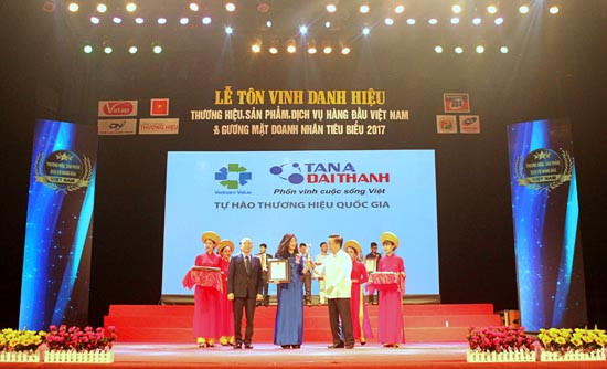 Top 10 “Thương hiệu, sản phẩm, dịch vụ hàng đầu Việt Nam” vinh danh Tập đoàn Tân Á Đại Thành