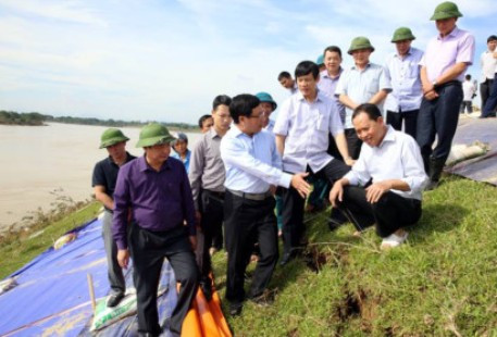 Phó Thủ tướng Phạm Bình Minh biểu dương Thanh Hóa trong việc chủ động khắc phục mưa lũ