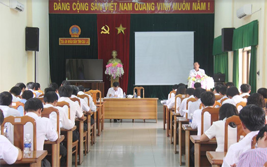Phó Chánh án TANDTC Nguyễn Trí Tuệ kiếm tra công tác chuyên môn tại TAND Gia Lai và Kon Tum