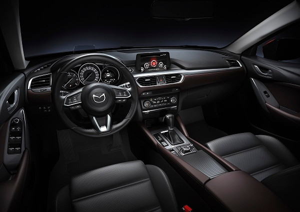Mazda6 2017 giá từ 850 triệu đồng: Lựa chọn phù hợp trong phân khúc Seden hạng D