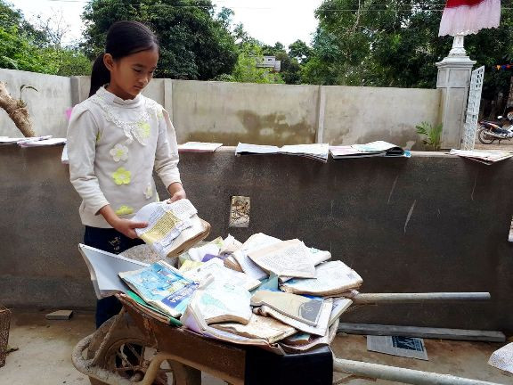 Thanh Hóa: Hàng nghìn học sinh tiếp tục phải nghỉ học sau mưa lũ