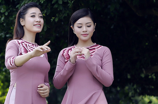 Chị em Sao mai Bích Hồng- Thu Hằng ra MV ngợi ca phụ nữ Việt Nam 