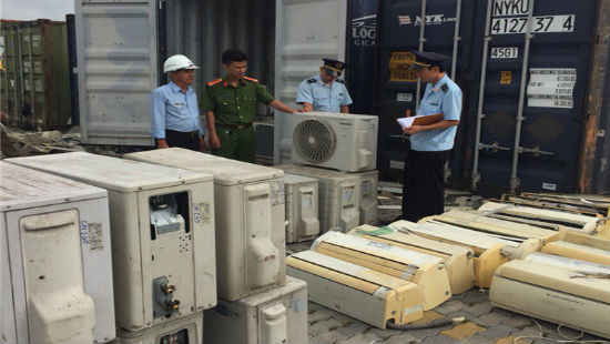 Bắt giữ hàng nghìn bộ máy lạnh cũ nhập khẩu tại cảng Cái Mép