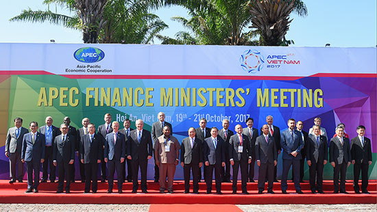 Thủ tướng tham dự Hội nghị Bộ trưởng Tài chính APEC