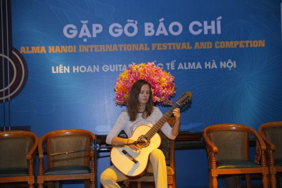 Lần đầu tiên tổ chức Liên hoan Guitar quốc tế Alma Hà Nội