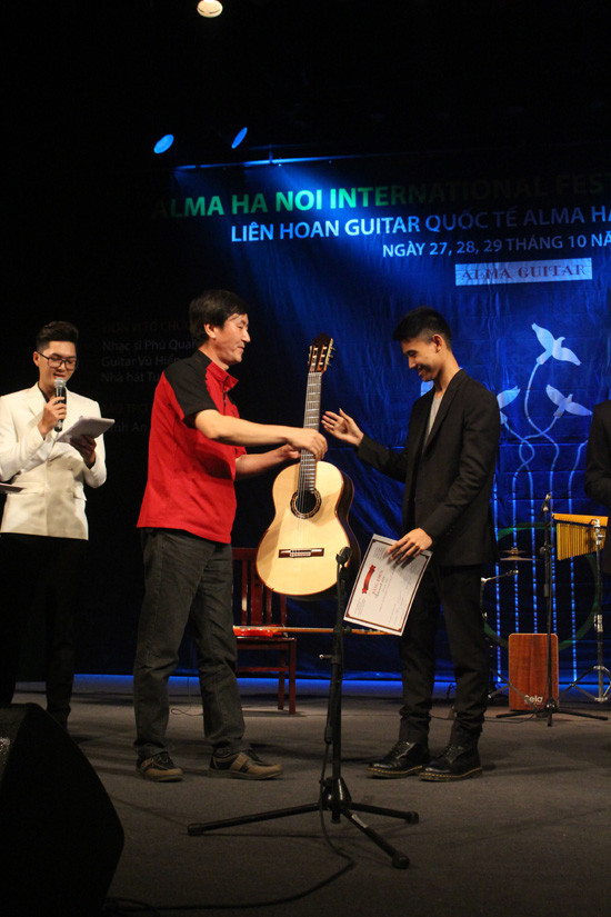 Lộ diện 2 gương mặt giành giải cao nhất Liên hoan Guitar Quốc tế Alma Hà Nội