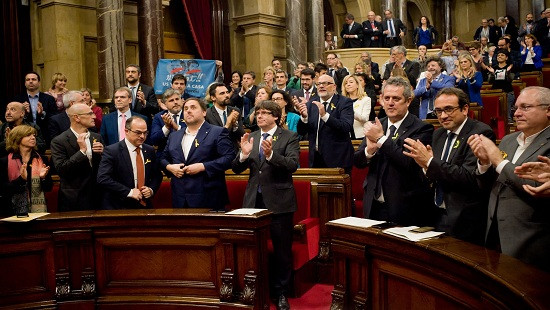 Tuyên bố độc lập của cơ quan lập pháp Catalonia là một 