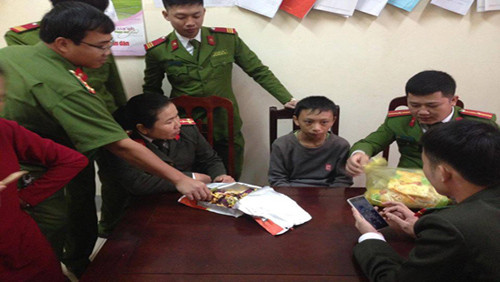 Công an huyện Diễn Châu giúp cháu trai đi xe đạp bị lạc đường trở về nhà