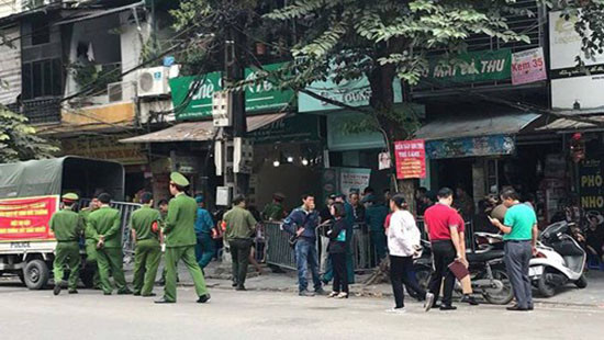 Hà Nội: Cháy nhà trên phố cổ, 2 người thương vong