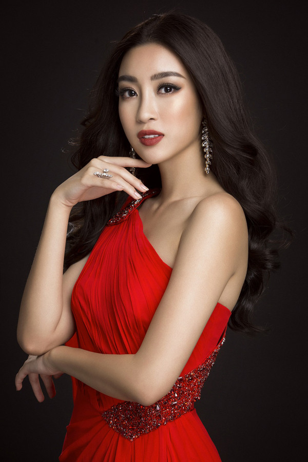 Hoa hậu Thế giới 2017: Đỗ Mỹ Linh hé lộ những bộ cánh lộng lẫy 