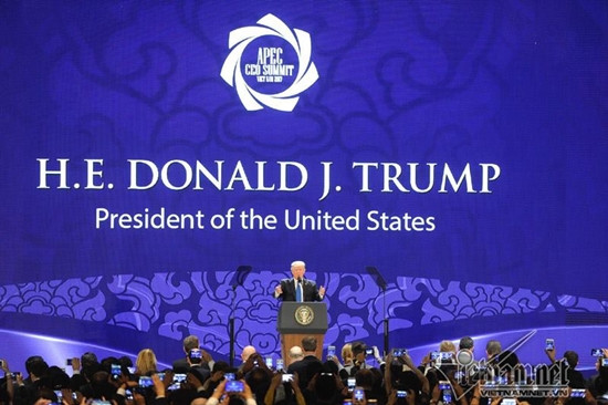 Tổng thống Donald J.Trump nói về Hai Bà Trưng tại CEO Summit 2017