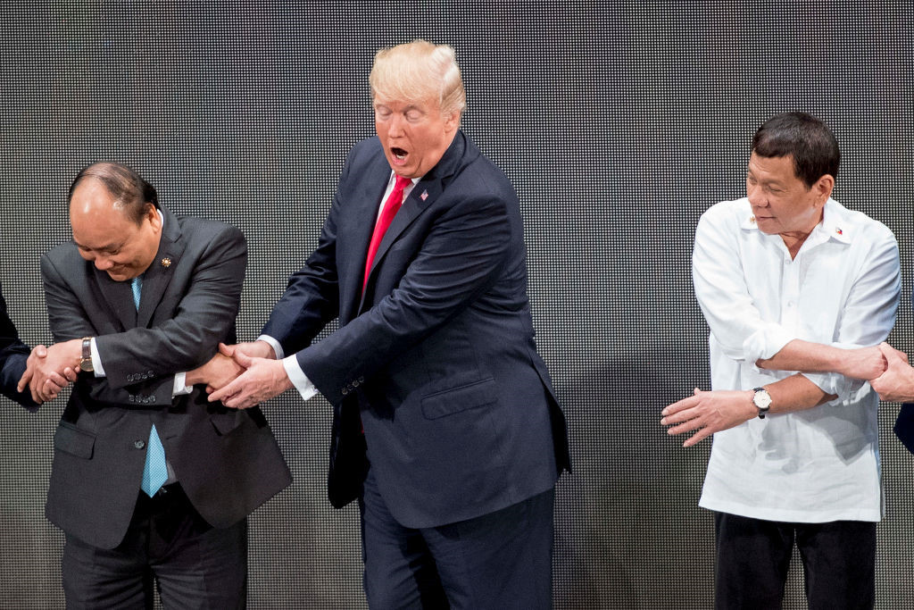 Khoảnh khắc bối rối đầy thú vị của Tổng thống Trump tại ASEAN