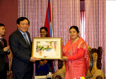 Chánh án TANDTC Nguyễn Hòa Bình chào xã giao Tổng thống Nepal