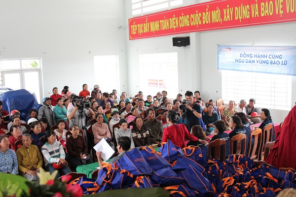 Masan Consumer tặng 200 triệu đồng cho ngư dân tỉnh Khánh Hoà