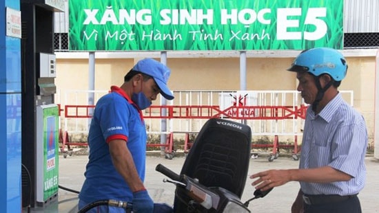 Không lùi thời hạn chuyển sang xăng sinh học E5