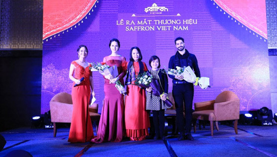 Làm đẹp với 'Vàng đỏ' nghệ tây tại Việt Nam