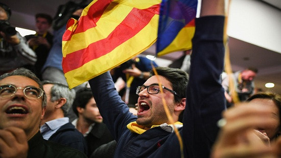 Chính phủ Tây Ban Nha nhận “cú sốc lớn” sau bầu cử Catalonia