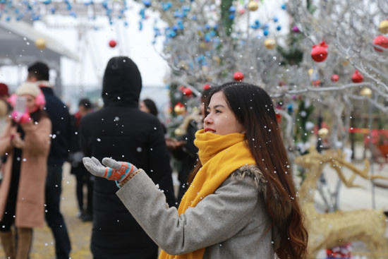 Lạc vào xứ sở băng giá Sun World Fansipan Legend trong một Lễ hội mùa đông đặc biệt