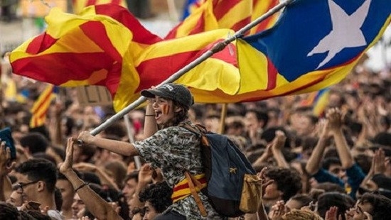 “Địa chấn” Catalonia có nguy cơ bùng lên khi những người ly khai thắng cử