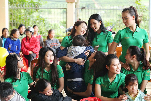 Hành trình thiện nguyện của thí sinh Hoa hậu hoàn vũ Việt Nam
