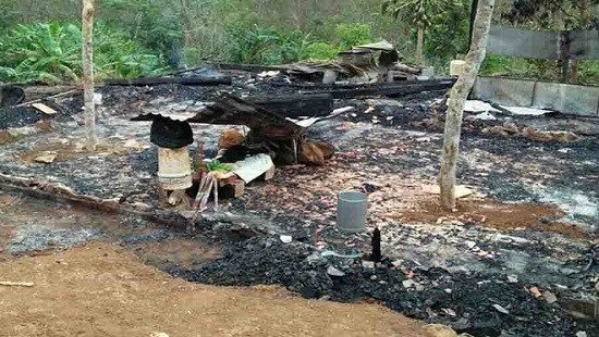 Đắk Nông: Cháy nhà lúc bố mẹ đi làm rẫy, 2 con nhỏ thương vong