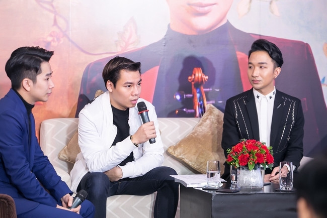 Hoàng Rob giới thiệu DVD live concert định dạng USB đầu tiên tại Việt Nam