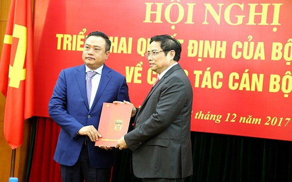 Ông Trần Sỹ Thanh nhận quyết định làm Phó Trưởng Ban Kinh tế Trung ương