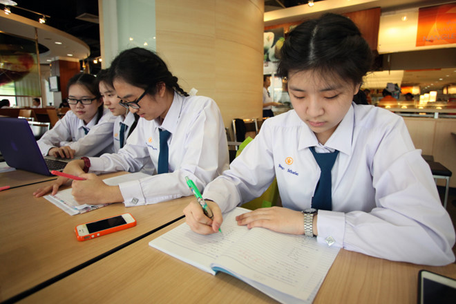 Thái Lan kêu gọi giảm áp lực cho học sinh