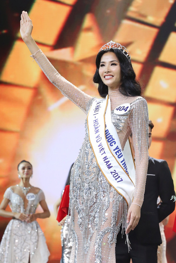 H' Hen Niê đăng quang Hoa hậu hoàn vũ Việt Nam 2017