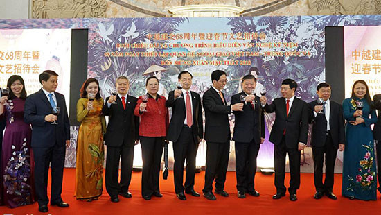 Việt Nam hết sức coi trọng hợp tác toàn diện với Trung Quốc