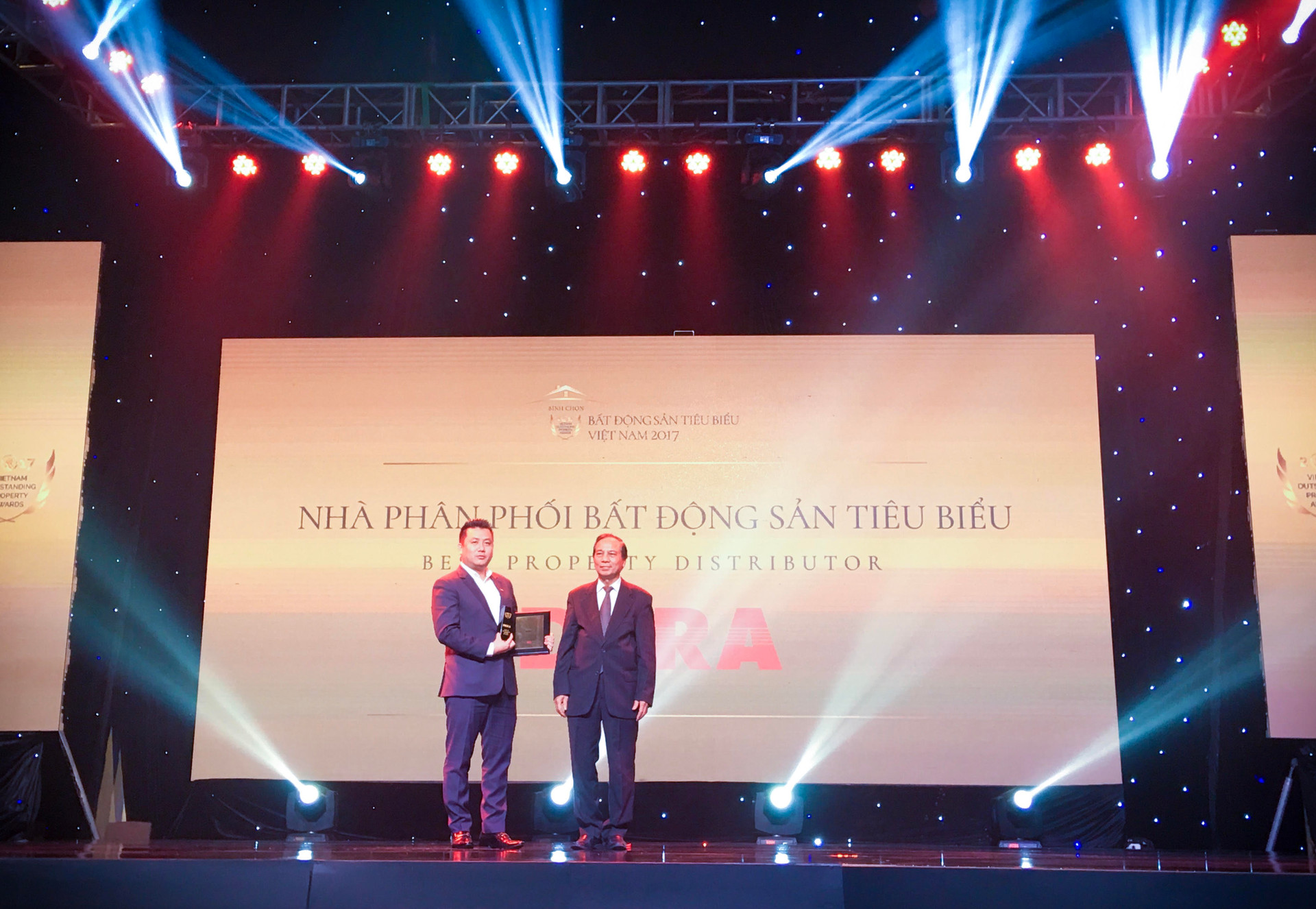 Giải thưởng nhà phân phối Bất động sản tiểu biểu Việt Nam năm 2017