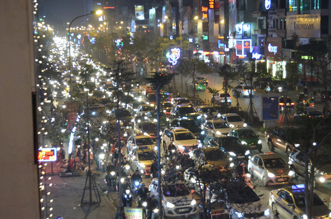 Ám ảnh giao thông ở Hà Nội ngày cận Tết