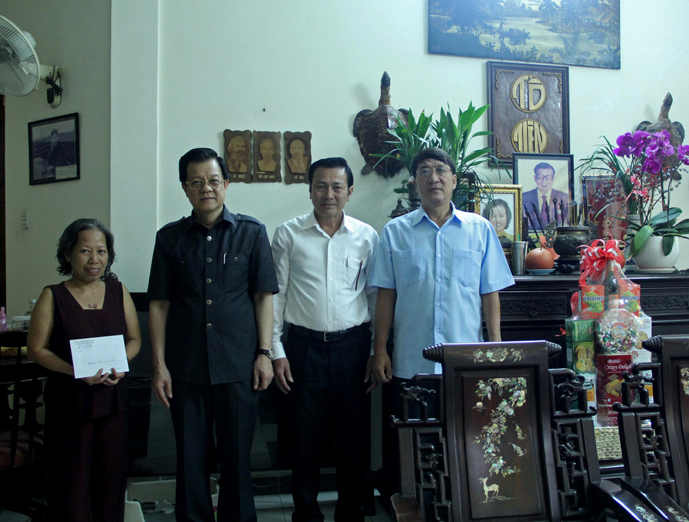 PCA Lê Hồng Quang chúc Tết nguyên lãnh đạo TANDTC, TAQS Trung ương   