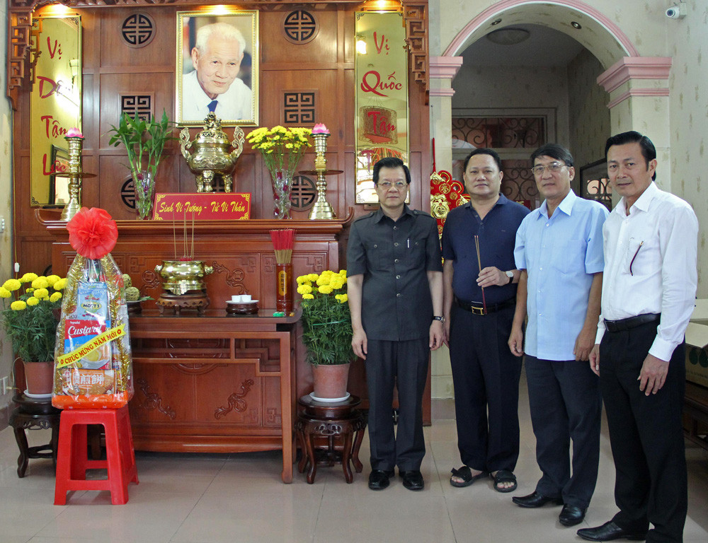 PCA Lê Hồng Quang chúc Tết nguyên lãnh đạo TANDTC, TAQS Trung ương   
